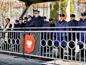 Komendant Wojewódzki Policji w Katowicach podczas przemówienia.