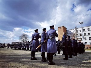 Ślubowanie nowo przyjętych funkcjonariuszy Policji.
