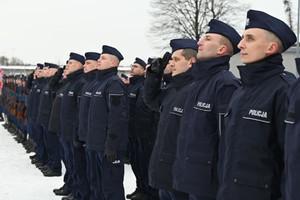 Policjanci przyjęci do służby.