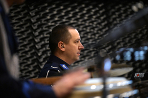 na zdjęciu policjant orkiestry