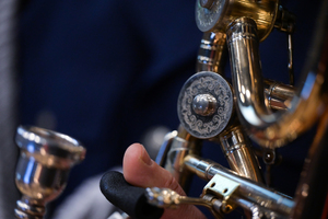 na zdjęciu element instrumentu