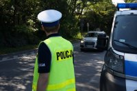 policjanci na jednym z punktów kontrolnych