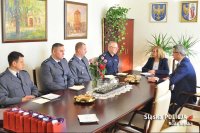 Wyróżnieni policjanci na spotkaniu z Panią Prezydent