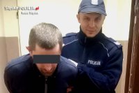Policjant z zatrzymanym