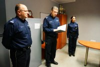 Odczytanie przez komendanta rozkazu presonalnego