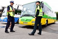 Działania Truck &amp; Bus na terenie Rudy Śląskiej - kontrola autobusów wykonana przez policjantów i inspektorów ITD