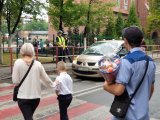 Policjanci w rejonie szkoły tuż przed rozpoczęciem roku szkolenego