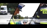 zdjęcie podzielone na 3 części - karetka pogotowia, policjant, stażak