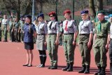 zdjęcie przedstawia stojących harcerzy - źródło : wiadomoscirudzkie.pl