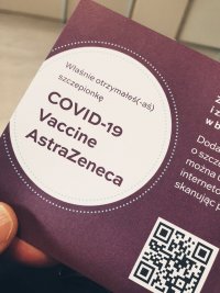 przednia strona karty szczepienia z nazwa szczepionki