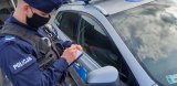 policjant w maseczce