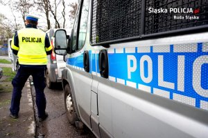 radiowóz, policjant, droga