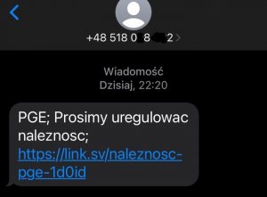 screen smsa zawierającego wpis PGE, prosimy uregulować zaległość - w dalszej części wiadomości wpisany jest link do strony internetowej