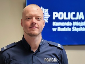 zdjęcie dzielnicowego - starszy sierżant Kacper Radziejewski