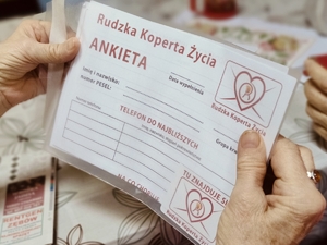 Rudzka kopertach życia w rękach seniorki
