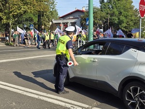 zdjęcie z miejsca w którym protestują hutnicy