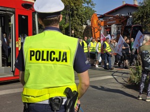 zdjęcie z miejsca w którym protestują hutnicy