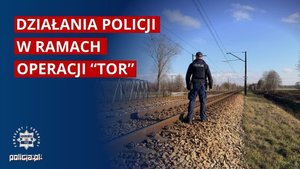 zdjęcie policjanta na torach