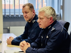 Komendant Wojewódzki Policji podczas przemówienia