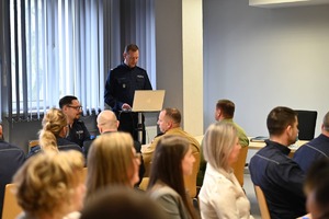 Pan Komendant Miejski Policji podczas prezentacji