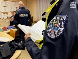 Policjanci podczas odprawy