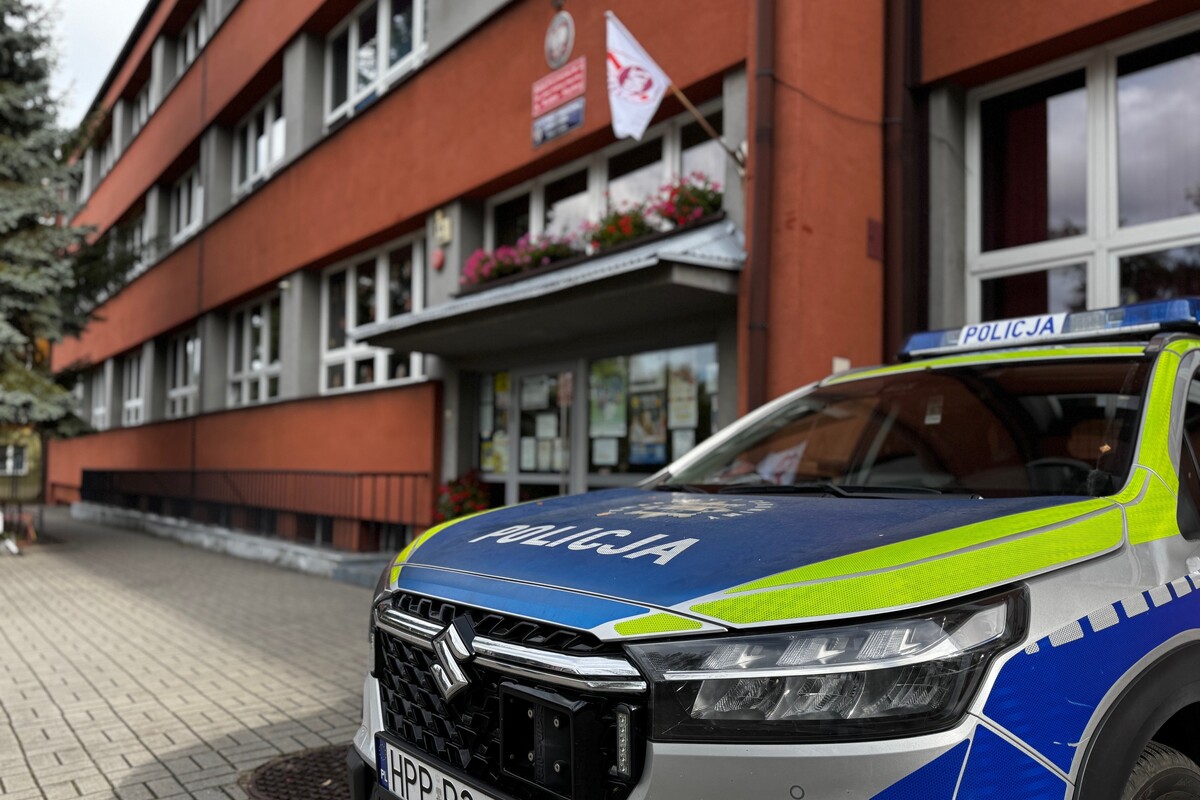 Zwiększone patrole Policji w rejonach szkół w Rudzie Śląskiej